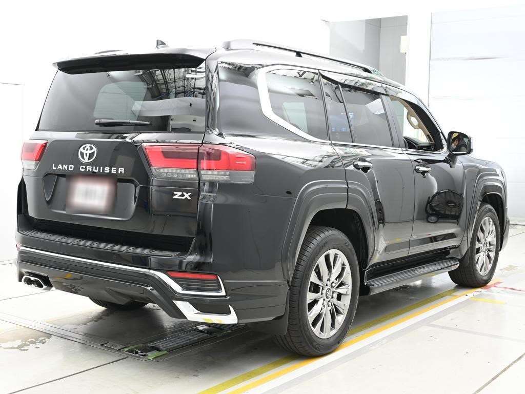 2023 Toyota Land Cruiser ZX 4WD auction photo 2