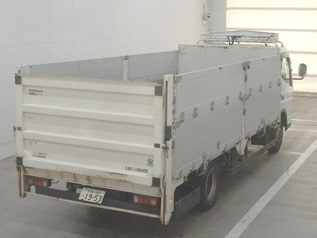 2018 Mitsubishi Fuso Canter Flatbed auction photo 2