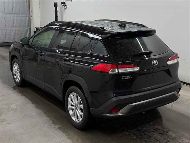2023 Toyota Corolla Cross S auction photo 2