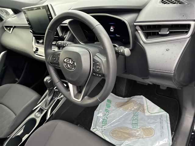 2023 Toyota Corolla Cross S auction photo 3