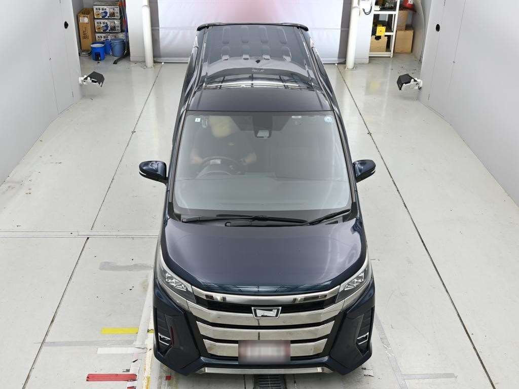 2020 Toyota Noah Si auction photo 7