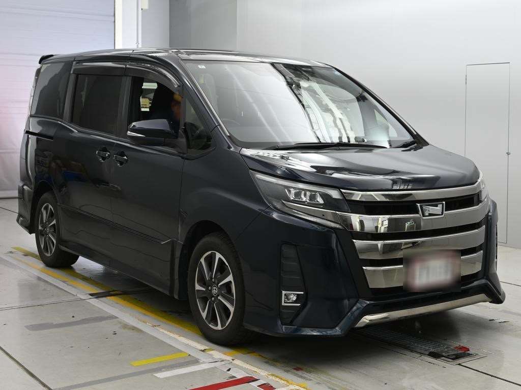 2020 Toyota Noah Si auction photo 5