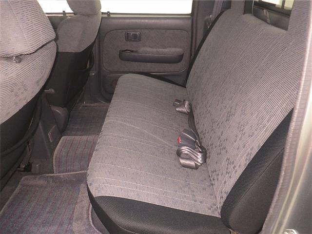 2003 Toyota Hilux 4WD Double Cab Sport Pickup auction photo 7