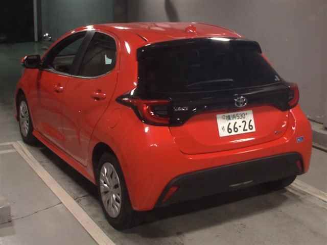 2024 Toyota Yaris ハイブリッドZ auction photo 2