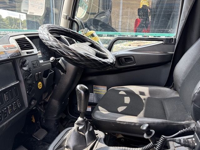 2018 Mitsubishi Fuso Fighter Flat crane, 3-stage auction photo 5