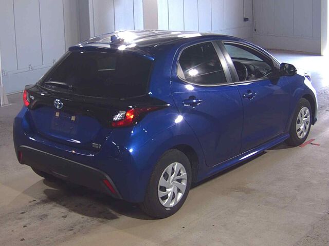 2022 Toyota Yaris Hybrid X auction photo 5
