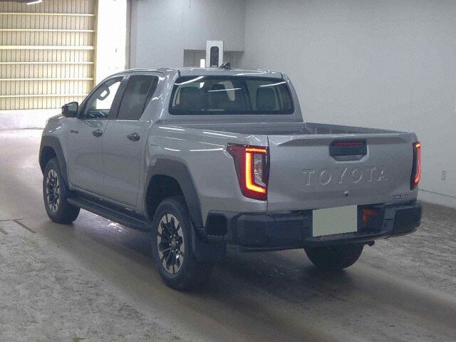 2026 Toyota Hilux Z 4WD auction photo 2