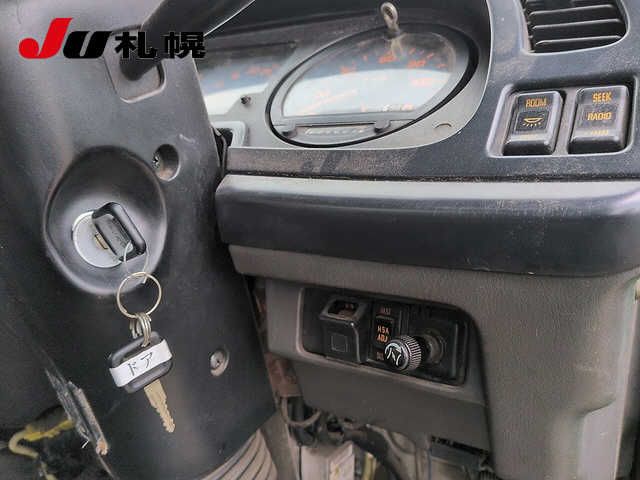 2003 Isuzu Forward auction photo 4
