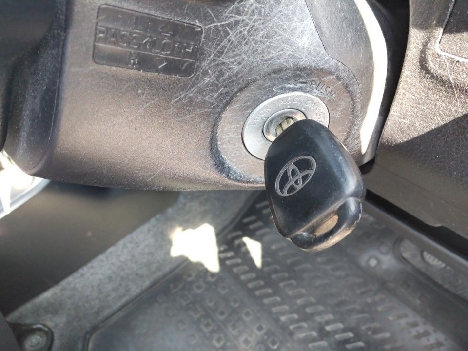 2016 Toyota Succeed auction photo 15