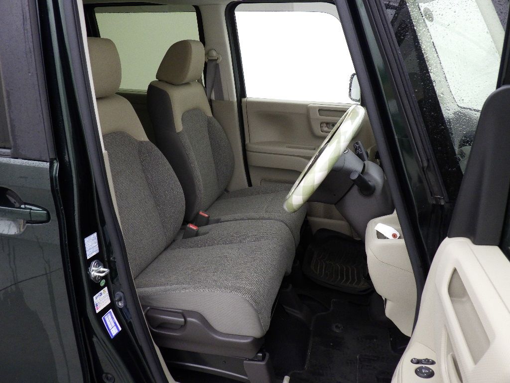 2018 Honda N-BOX 4WD Gホンダセンシング auction photo 6