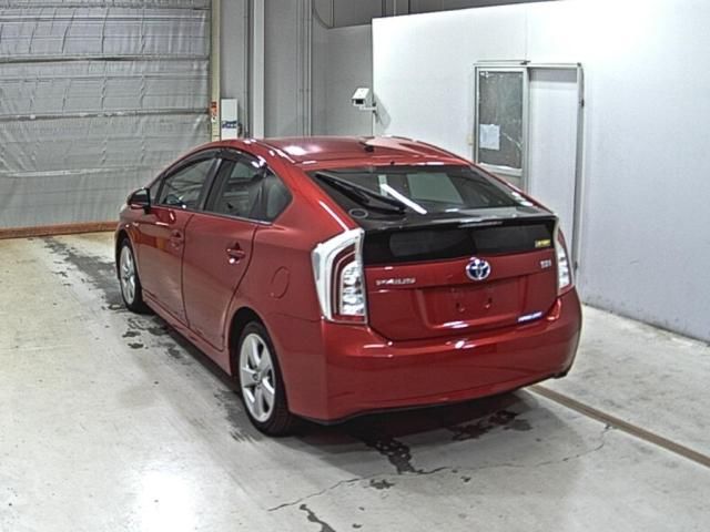 2013 Toyota Prius Sツーリングセレクション auction photo 2