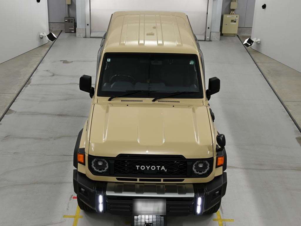 2024 Toyota Land Cruiser 70 AX 4WD auction photo 7