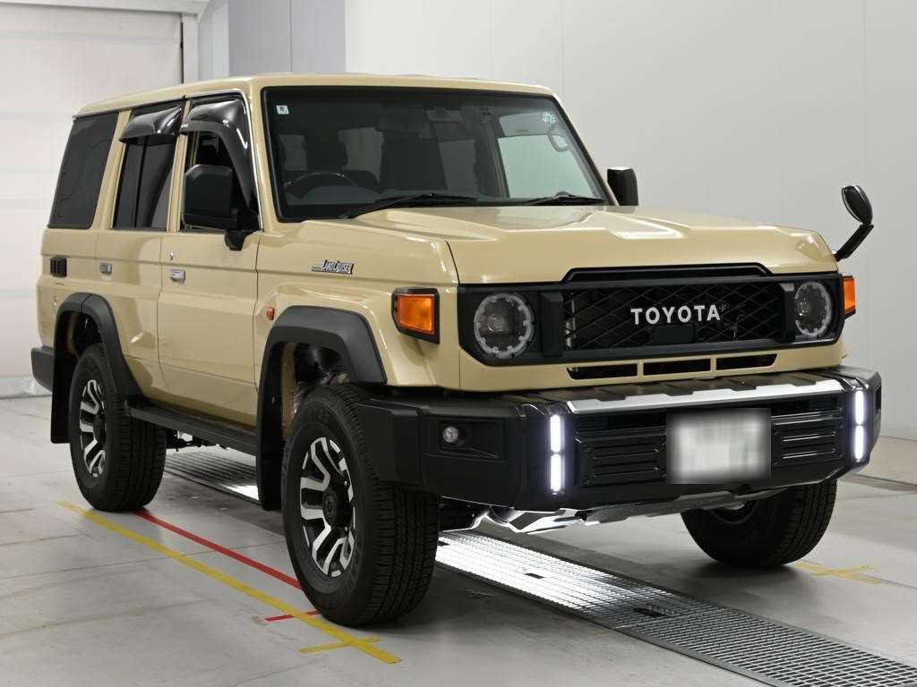2024 Toyota Land Cruiser 70 AX 4WD auction photo 5