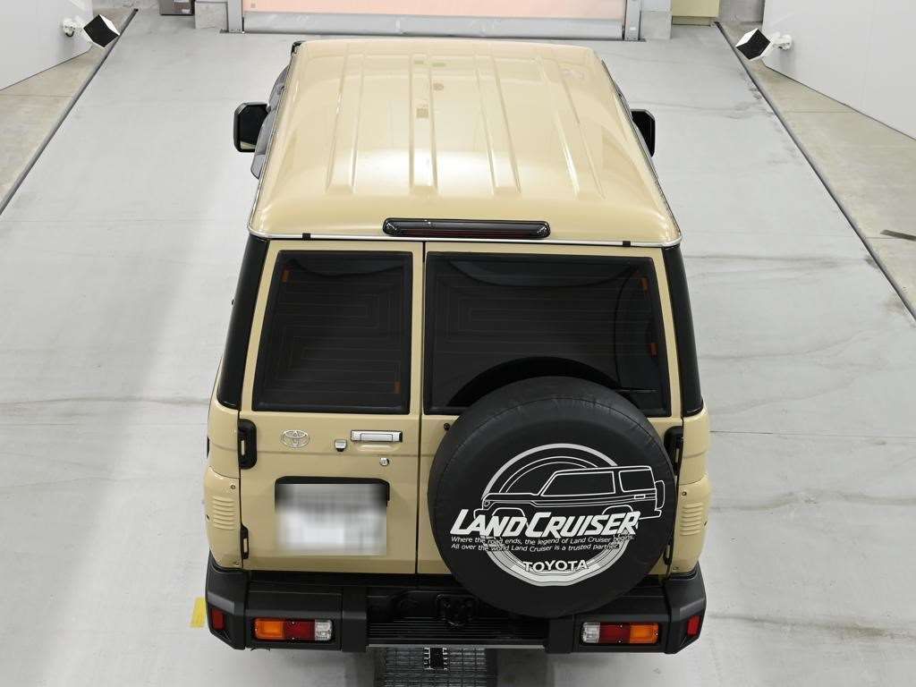 2024 Toyota Land Cruiser 70 AX 4WD auction photo 8
