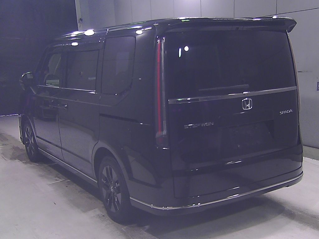 2023 Honda Stepwgn 7 people auction photo 5