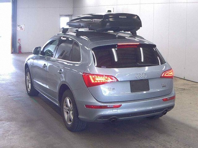 2011 Audi Q5 2.0 TFSI Quat S Light 4WD auction photo 2