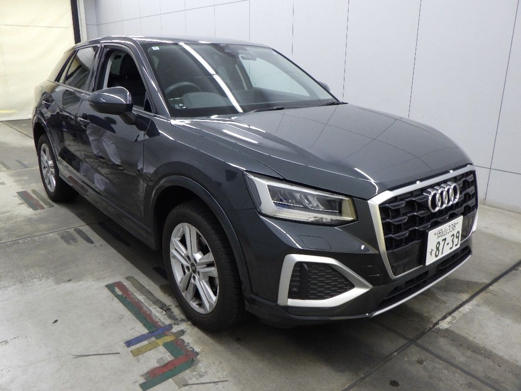 2024 Audi Q2 35 TFSI Advanced Japan auction vehicle