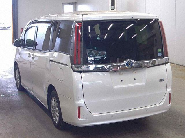 2019 Toyota Noah HV G auction photo 2
