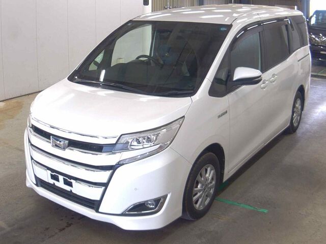 2019 Toyota Noah HV G auction photo 4