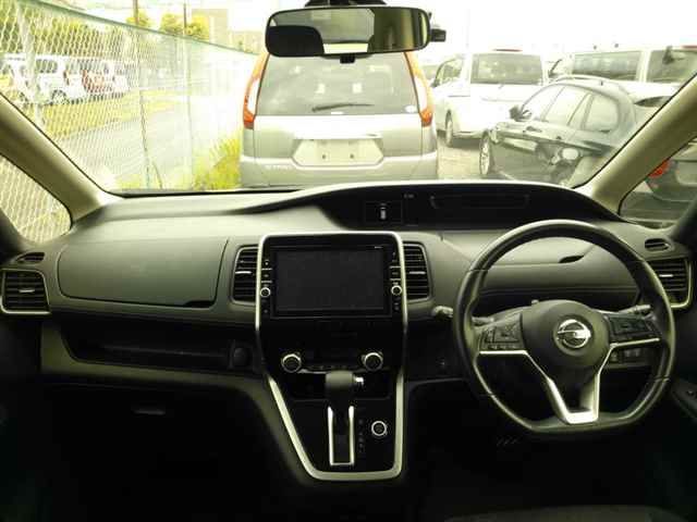 2017 Nissan Serena ハイウェイスターVセレクション auction photo 8