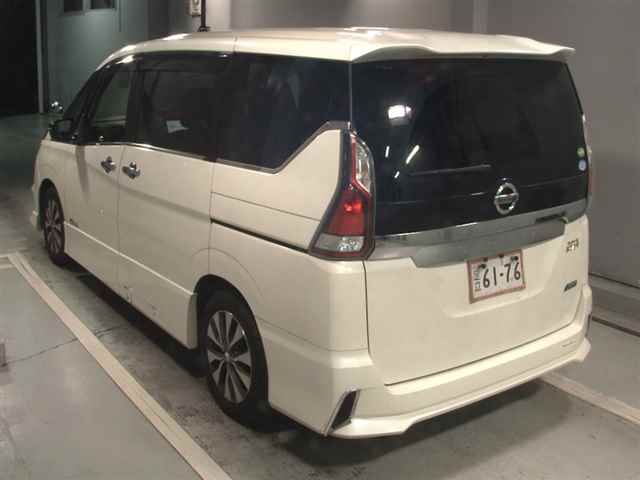 2017 Nissan Serena ハイウェイスターVセレクション auction photo 2