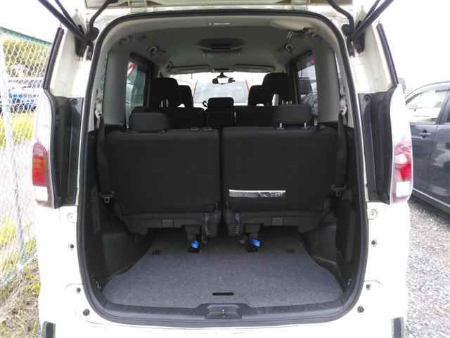 2017 Nissan Serena ハイウェイスターVセレクション auction photo 10