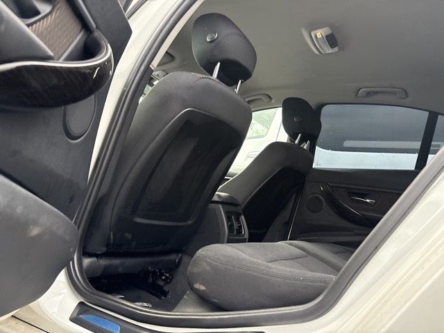 2012 BMW 3 Series 320I ラグジュアリー auction photo 10