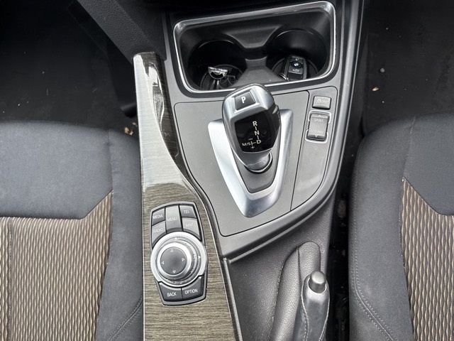 2012 BMW 3 Series 320I ラグジュアリー auction photo 5