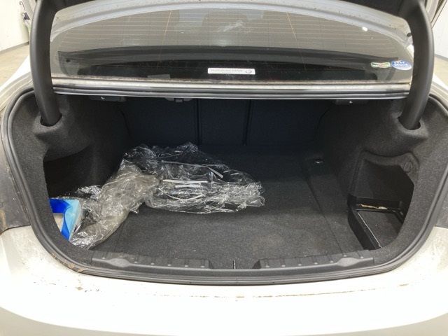 2012 BMW 3 Series 320I ラグジュアリー auction photo 12
