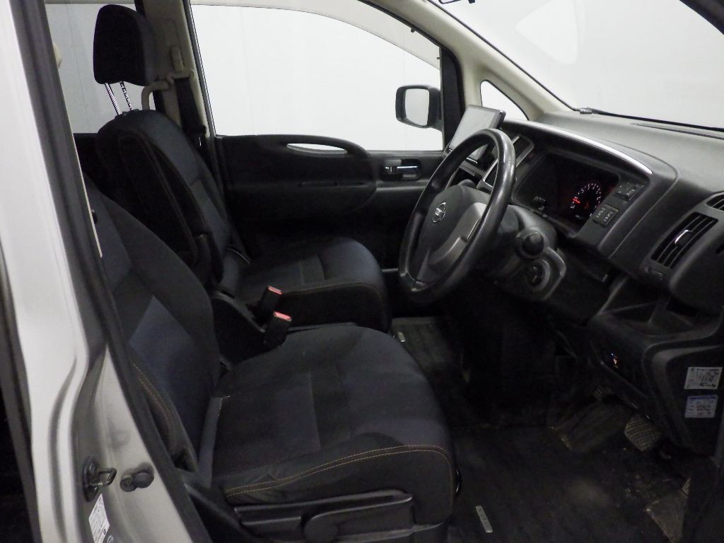 2009 Nissan Serena ハイウェイスター auction photo 6