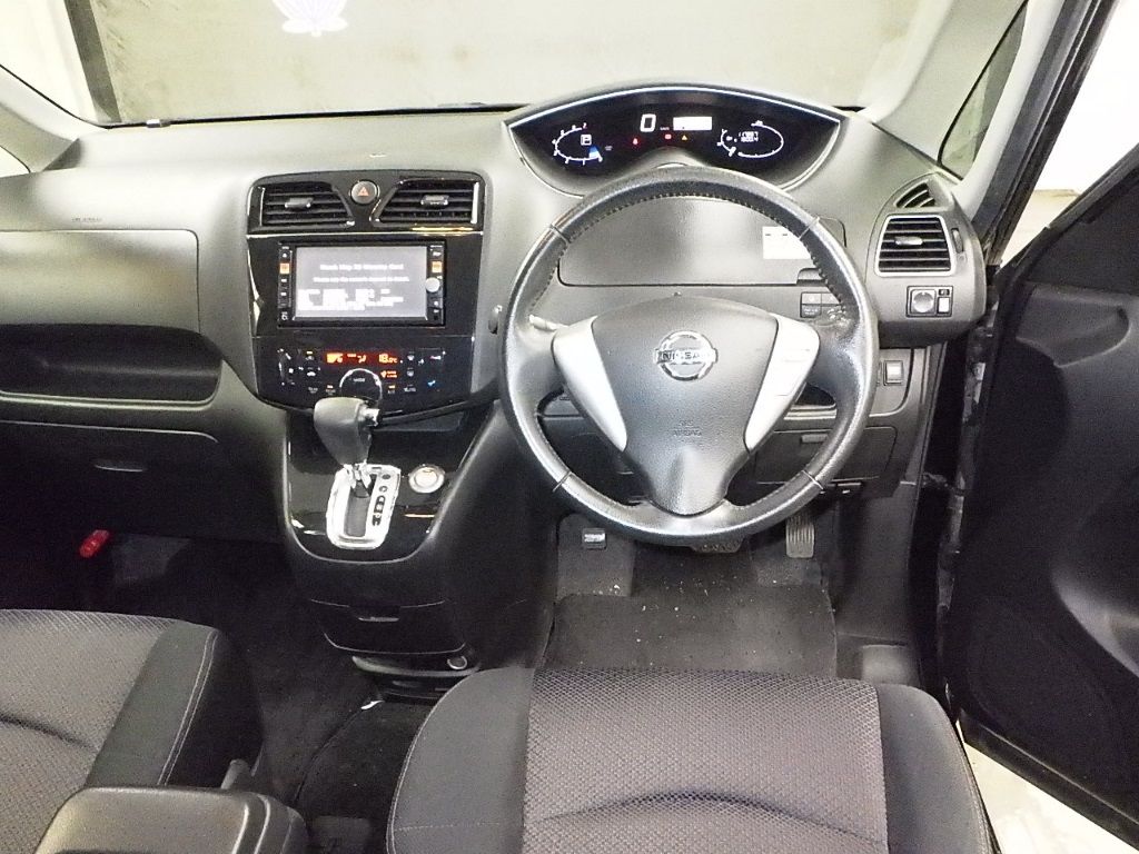 2011 Nissan Serena ハイウェイスターVセレクション auction photo 3