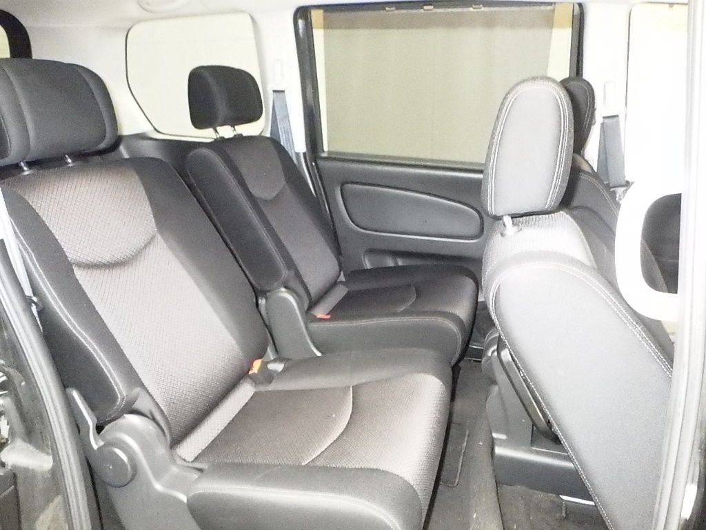 2011 Nissan Serena ハイウェイスターVセレクション auction photo 7