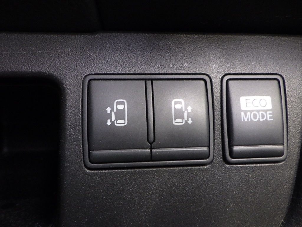 2011 Nissan Serena ハイウェイスターVセレクション auction photo 8