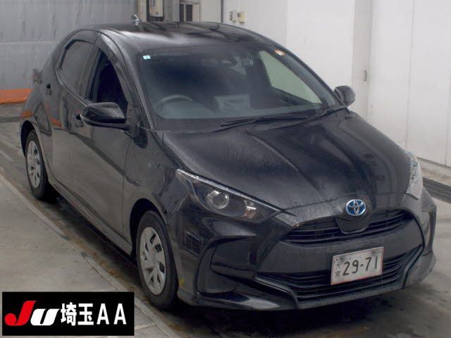 Japan Auction Vehicles 11 2021 Toyota Yaris Hybrid X auction photo