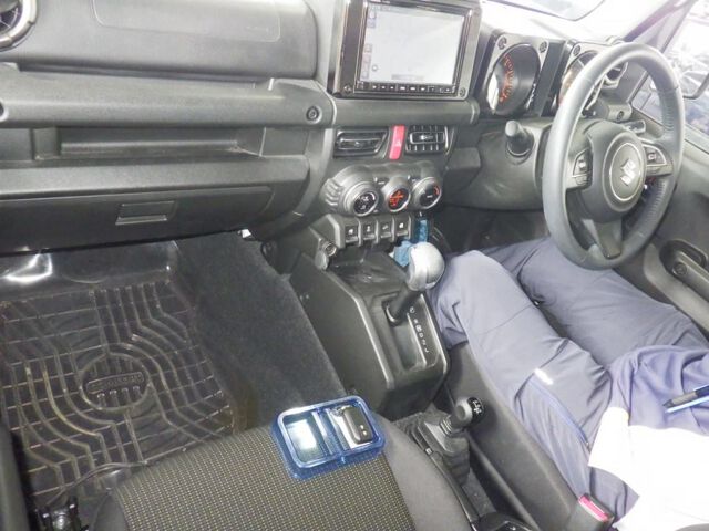 2023 Suzuki Jimny XC 4WD auction photo 3