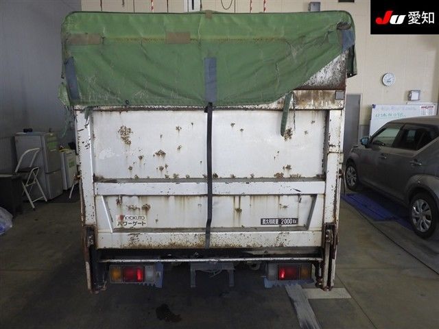 2005 Isuzu auction photo 4