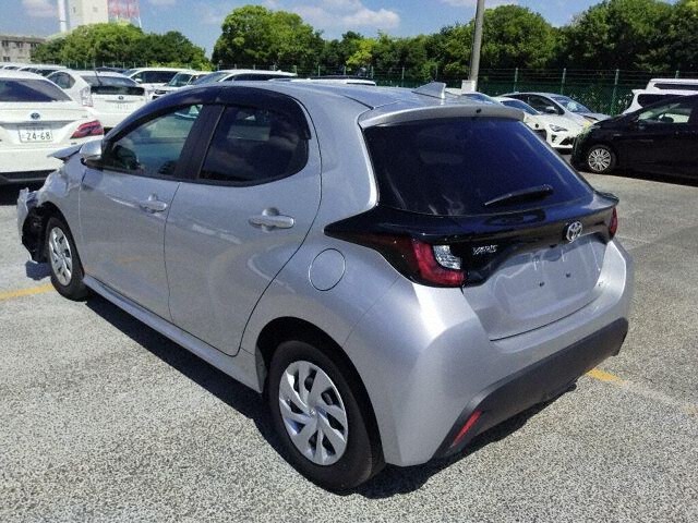2024 Toyota Yaris Hybrid G auction photo 2