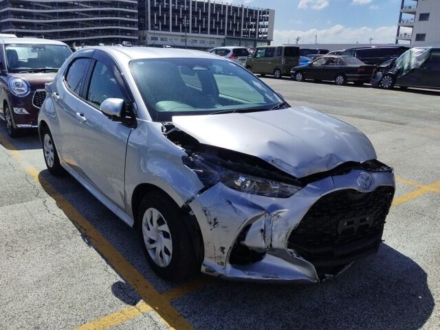 Japan Auction Vehicles 8 2024 Toyota Yaris Hybrid G auction photo