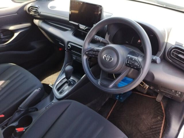 2024 Toyota Yaris Hybrid G auction photo 3