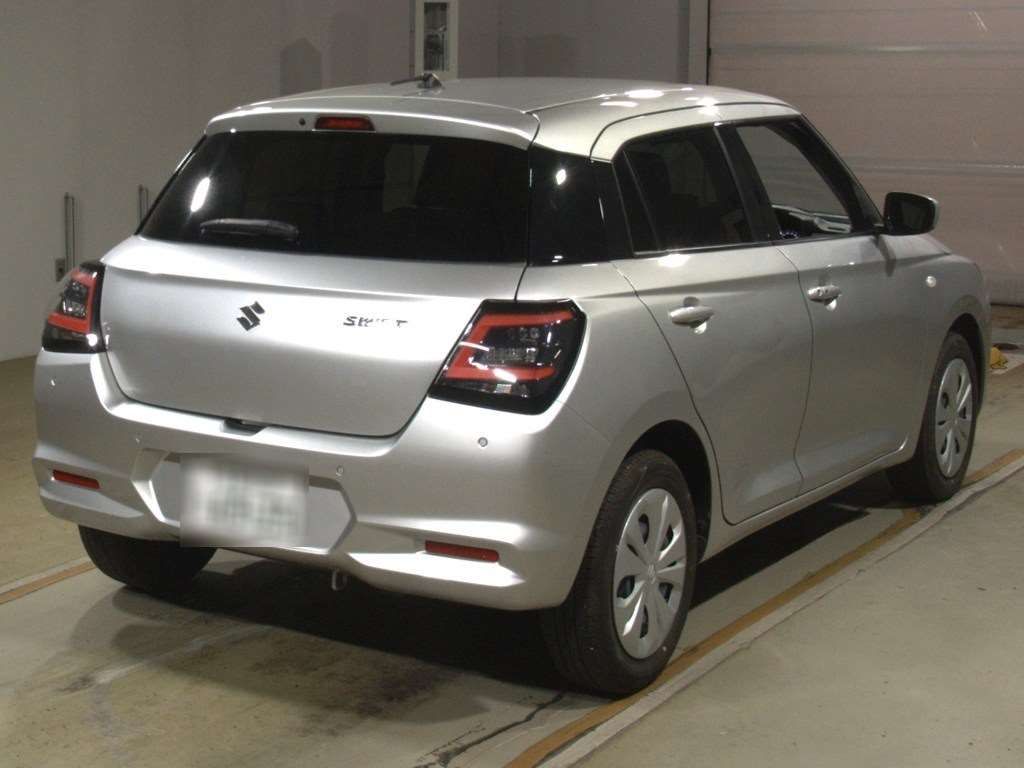 2024 Suzuki Swift XG auction photo 2