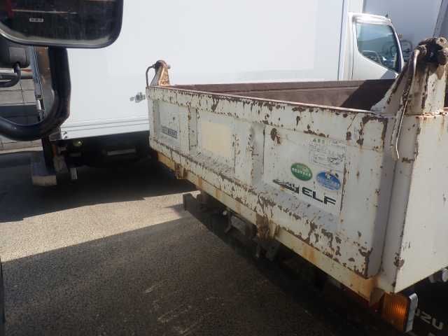 2010 Isuzu Elf 3.0T Dump Truck auction photo 7