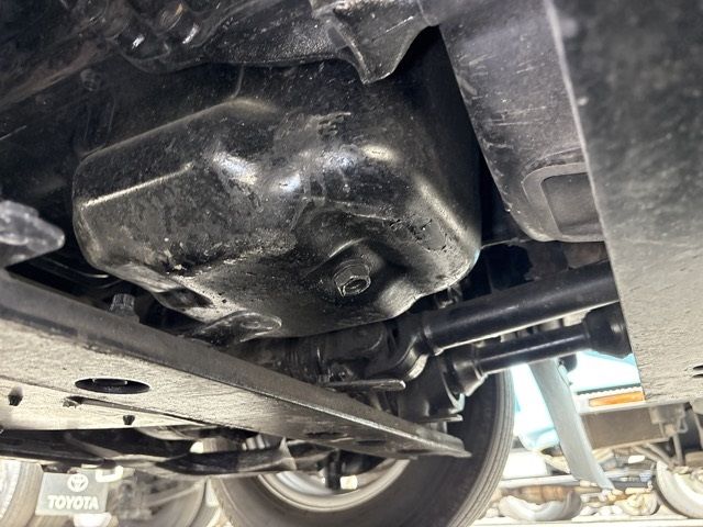 2015 Hino Dutro ヒラ 4WD auction photo 11