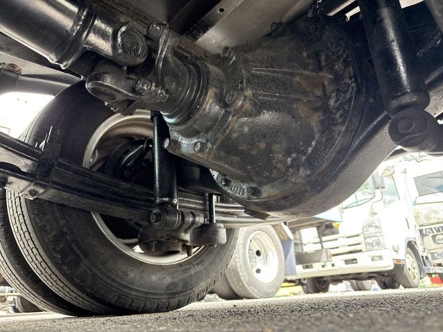 2015 Hino Dutro ヒラ 4WD auction photo 10