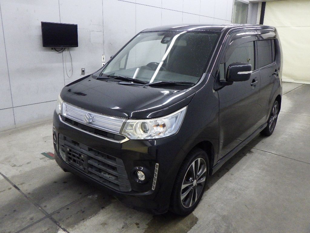 2015 Suzuki Wagon R スティングレーT auction photo 4