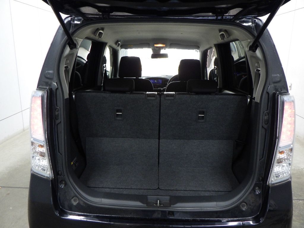 2015 Suzuki Wagon R スティングレーT auction photo 9