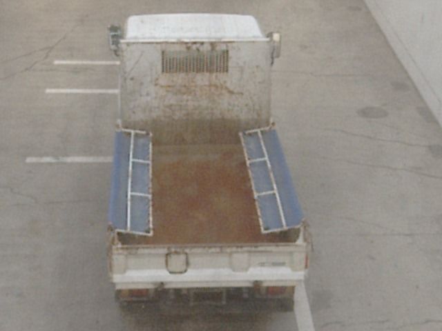 2013 Isuzu Elf dump auction photo 3