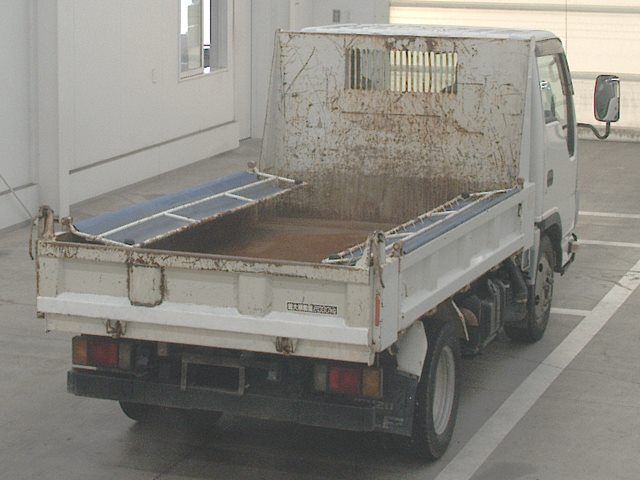 2013 Isuzu Elf dump auction photo 2