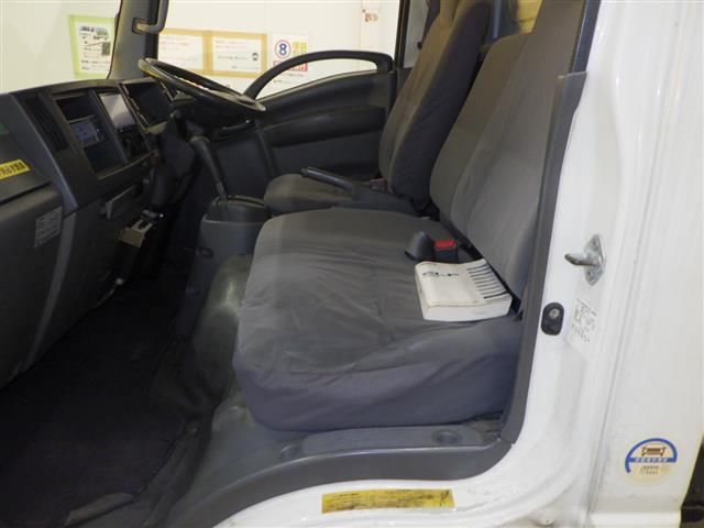 2013 Isuzu Elf chassis auction photo 8