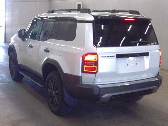 2025 Toyota Land Cruiser 250 ZX 4WD auction photo 2