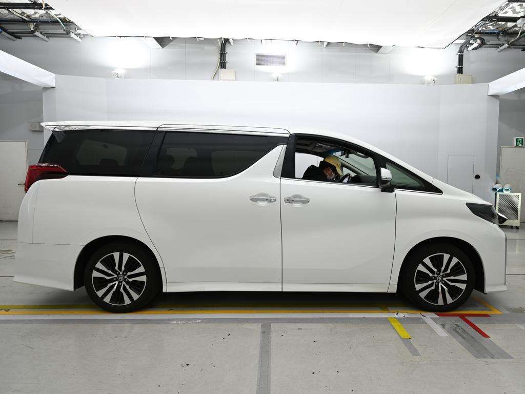 2022 Toyota Alphard 2.5S Cパッケージ auction photo 3